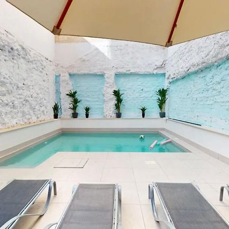 Apartamentos Breton 17 Suite Familiar アリカンテ エクステリア 写真