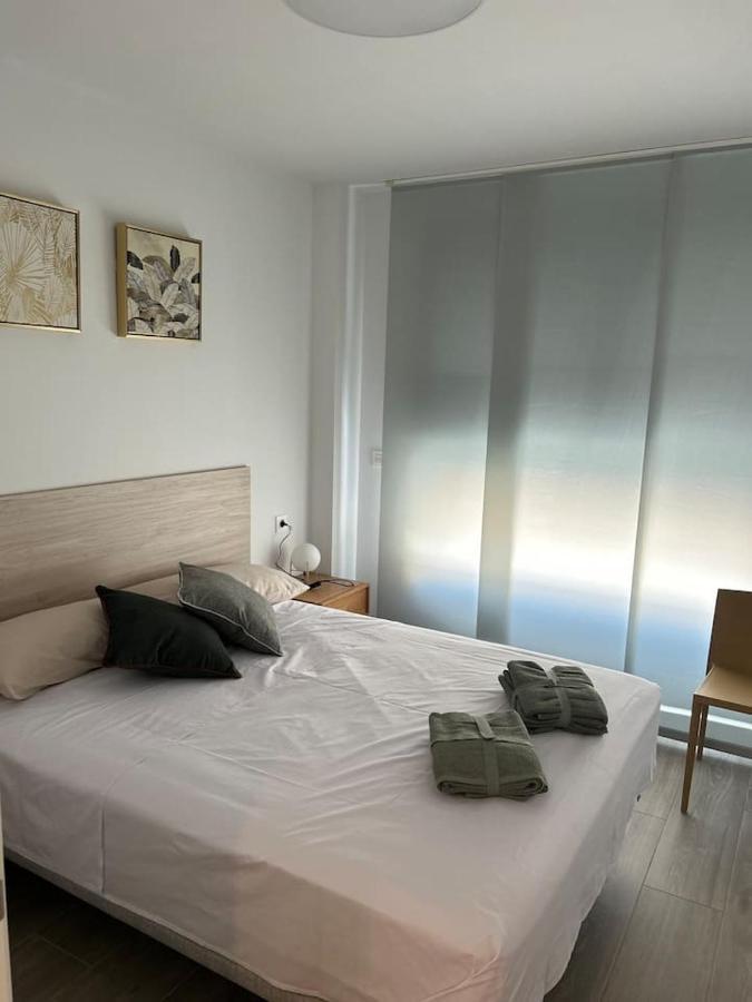 Apartamentos Breton 17 Suite Familiar アリカンテ エクステリア 写真