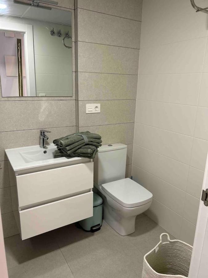 Apartamentos Breton 17 Suite Familiar アリカンテ エクステリア 写真